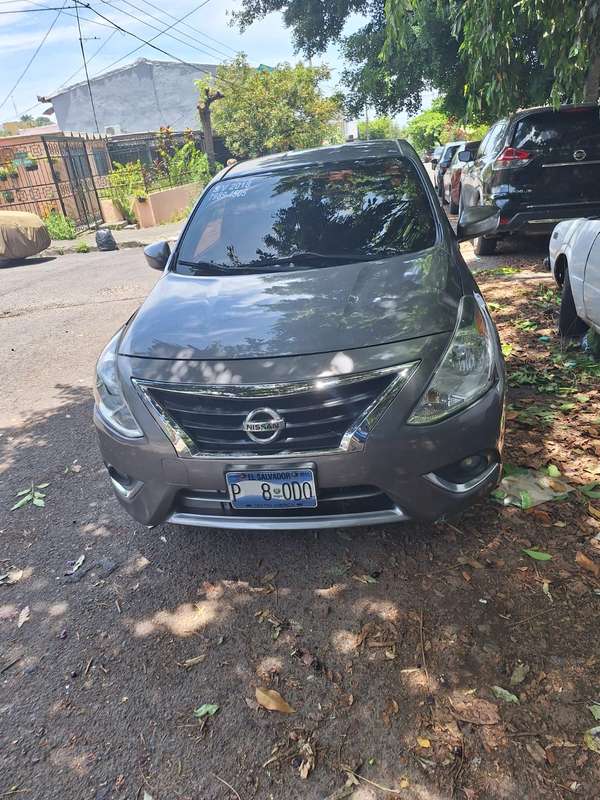 Nissan Versa 2018