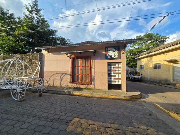  Casa en Alegria de Esquina de 2 Plantas en Venta