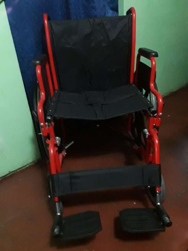 Silla de ruedas nueva