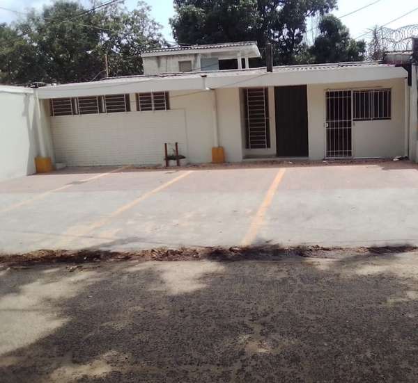 Venta / alquiler - Propiedad por la Avenida olimpica 