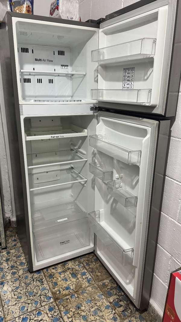 Refrigeradora LG 10 Pies Smart Inverter – Impecable / Como Nueva