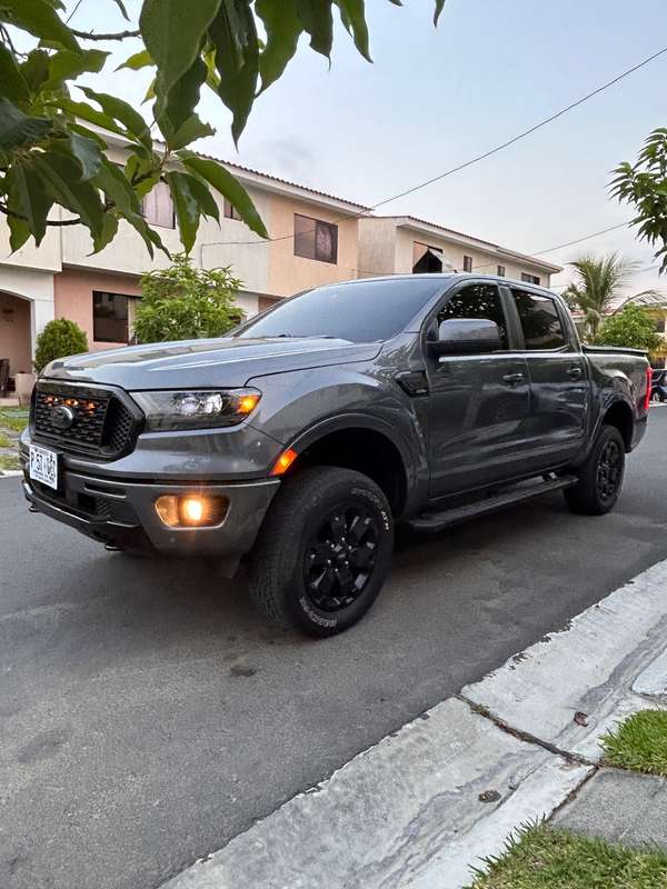 Ford Ranger 4x4 - 2021 mantenimientos al día.