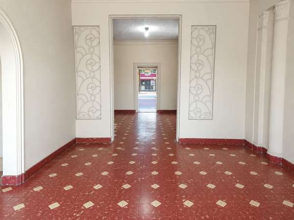 CASA EN VENTA IDEAL PARA NEGOCIO O VIVIENDA