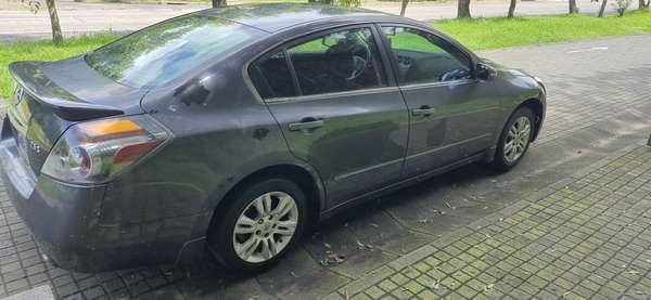 Nissan Altima 2012