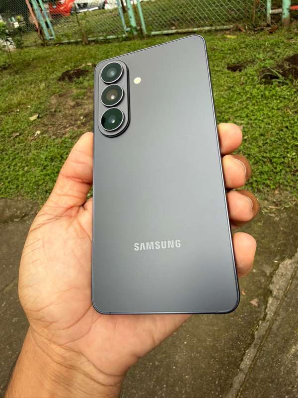 SAMSUNG S26 NORMAL NUEVO A ESTRENAR