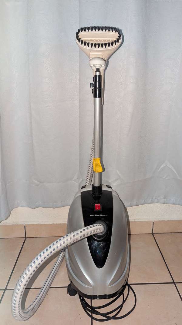 Plancha/ Vaporizador de prendas Hamilton Beach 11552