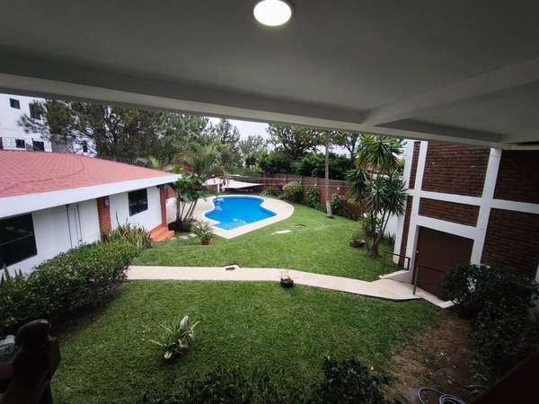 ESCALON AMPLIA CASA CON PISCINA ALQUILER $3,500 PRIVADO