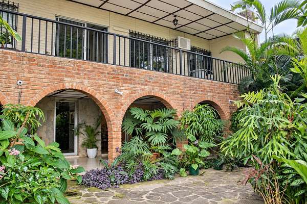 ALTAMIRA VENTA CAS $840,000 PRIVADO