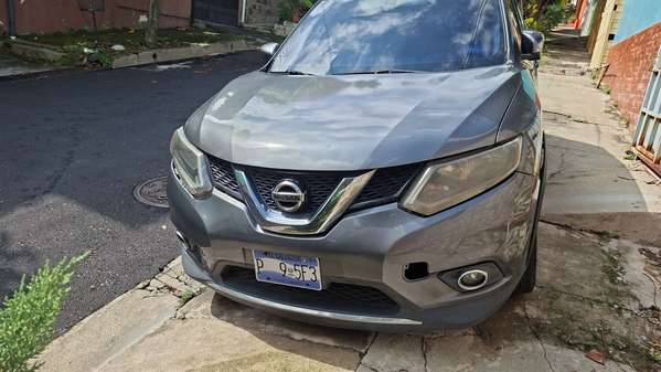 Vendo Nissan Rogue año 2016 precio negotiable 