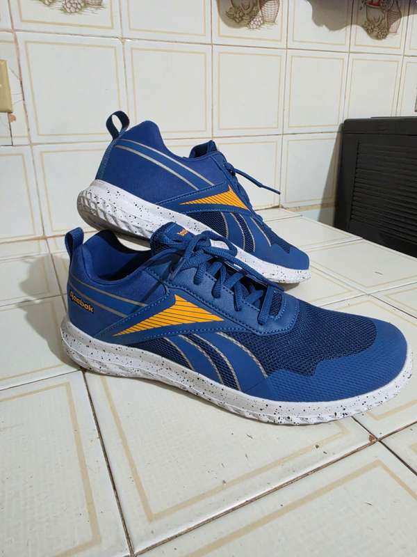 Zapatos de deporte marca Reebok