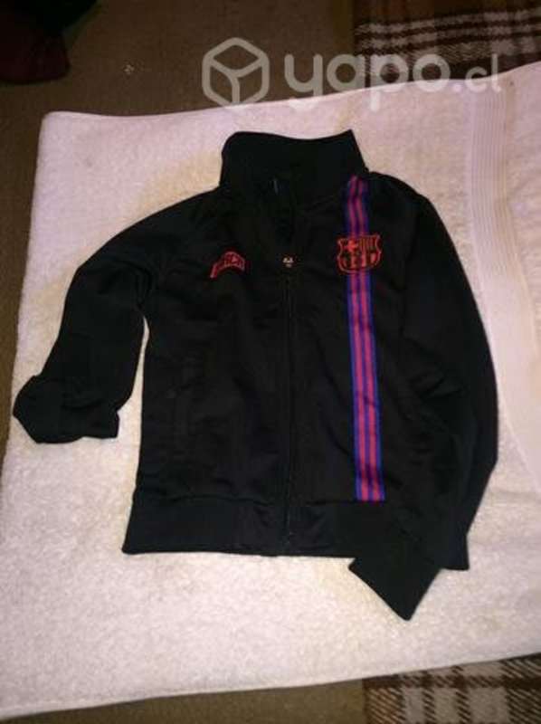 Chaqueta de buzo FC Barcelona nino talla 6 Maipu