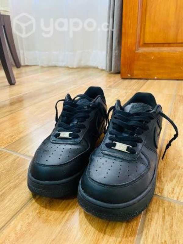 Nike Air Force 1 Negras Antofagasta