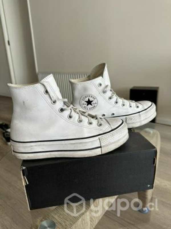 Converse blancas de cuero con plataforma Las Condes