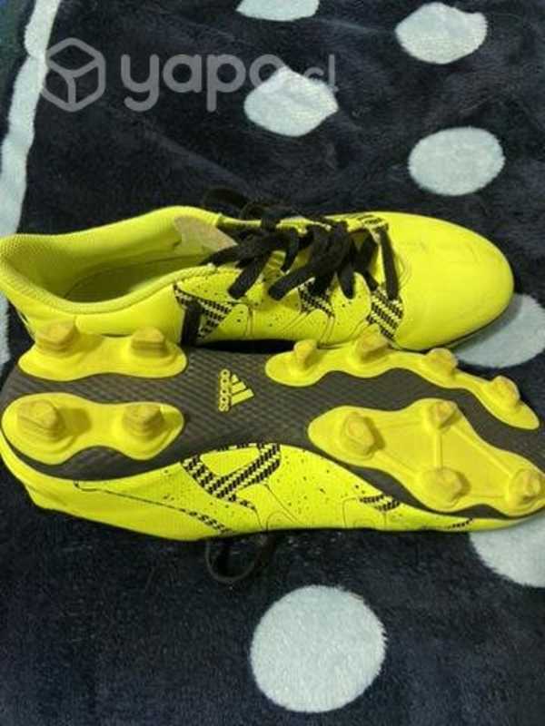 Chuteadores Adidas Valdivia