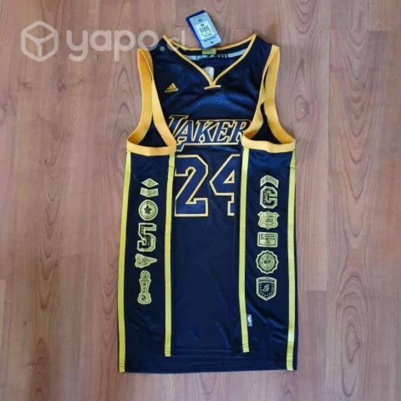 Camiseta conmemorativa kobe bryant 2025