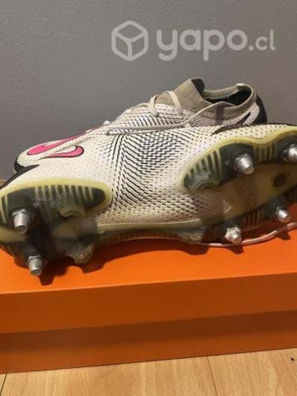 Zapatos de futbol profesional Lo Barnechea