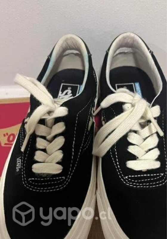 Zapatillas vans leopardo en buen estado Iquique