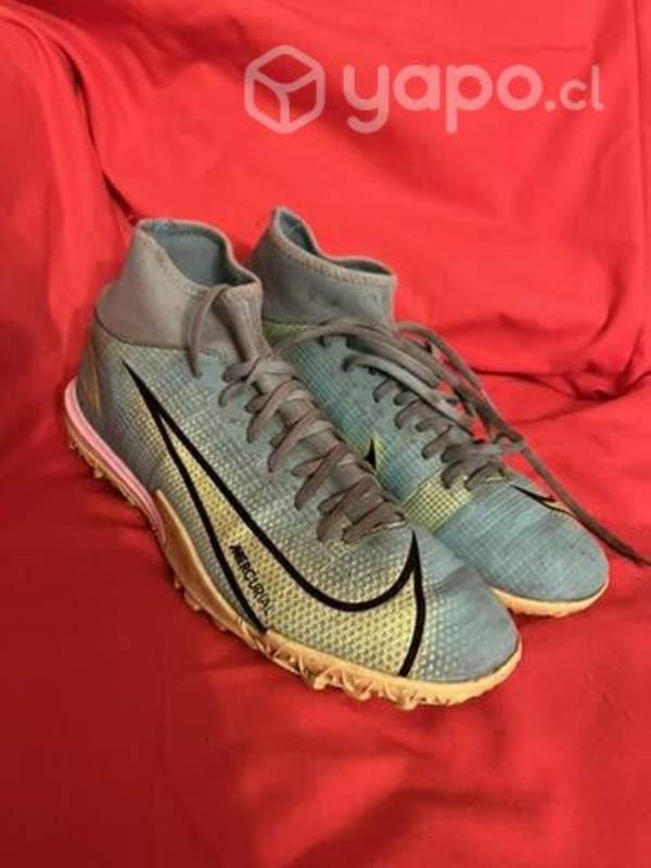 Zapatillas Nike Futbolito n38.5 Vitacura