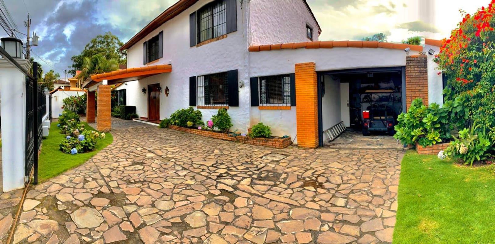 Costa Rica Vacation Rentals La Asunción | Vacation Rentals | Beatiful home  bordering the golf club Cariari : 5 rooms, USD 