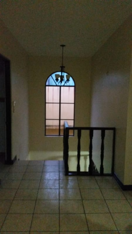 Alquiler de casa en San Rafael Alajuela $900 . Se vende en $200000 .