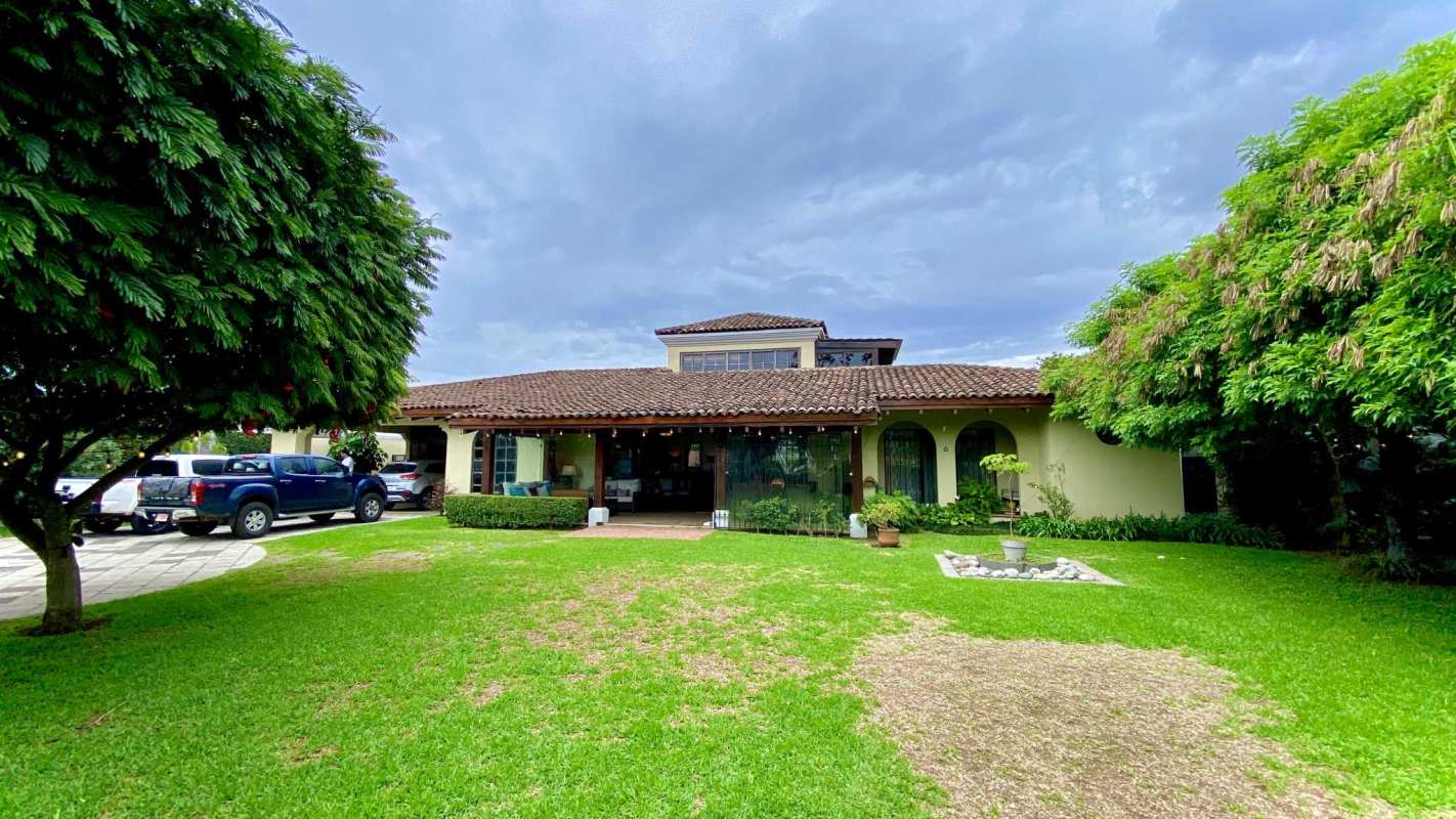 Houses in Santo Domingo For Sale Santo Domingo Dream House, safe