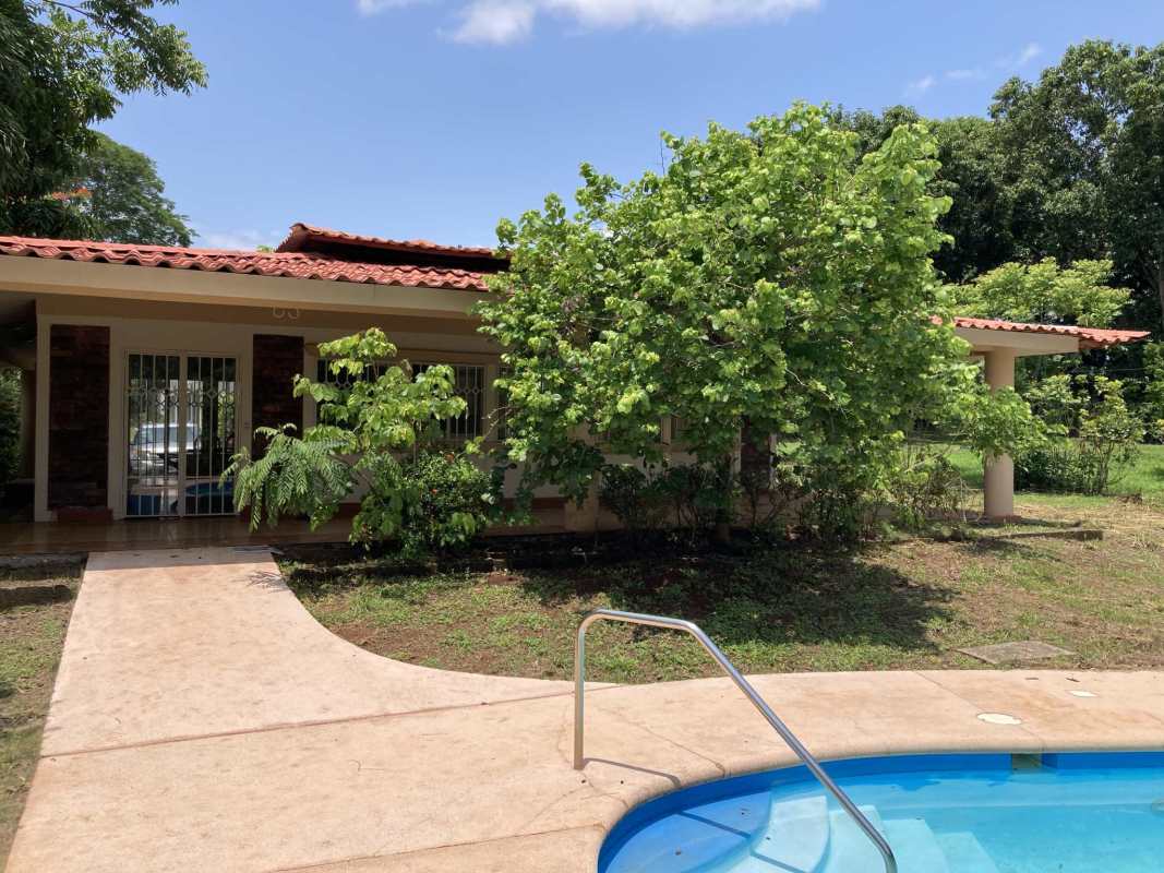 Houses for rent in Sanchez Beautiful house for rent with pool and