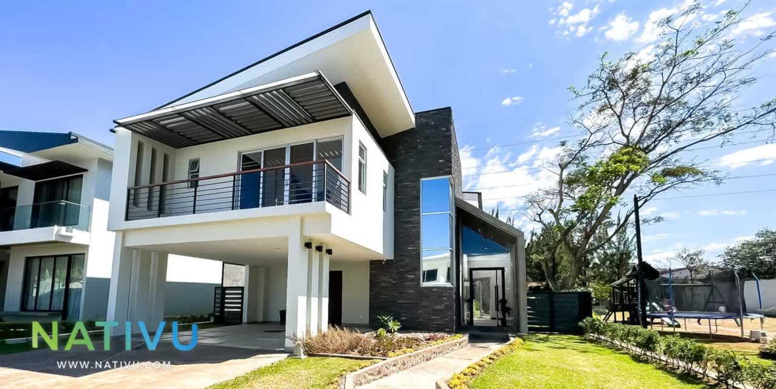 Casa Moderna a la Venta en Condominio Ubicado en Belén de Heredia 4