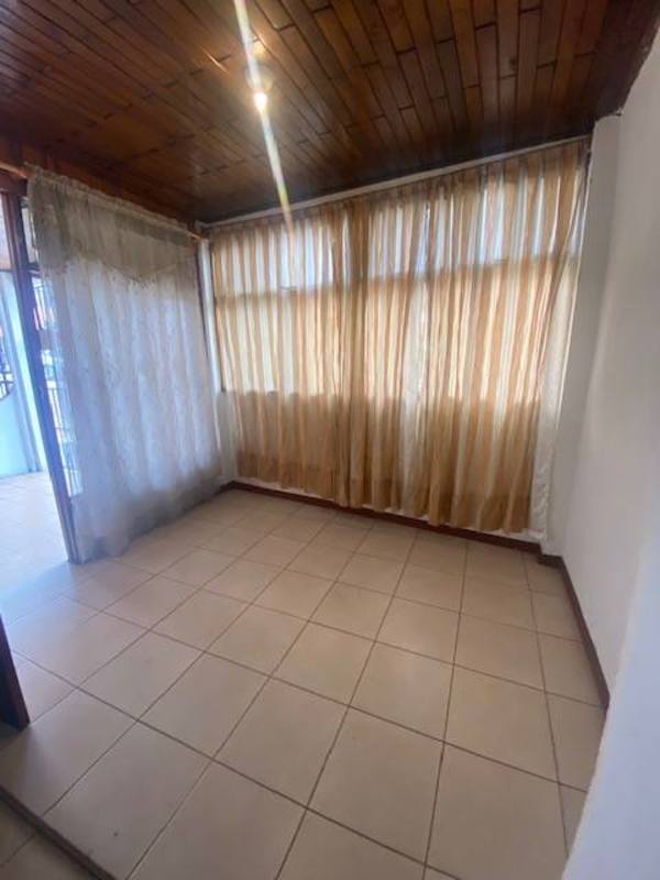 Casa en venta en Desamparados 1 nivel independiente 3 Recamaras