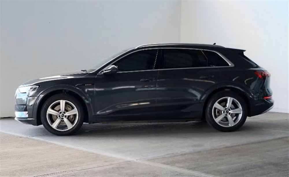 2023 Audi e-tron - foto 5