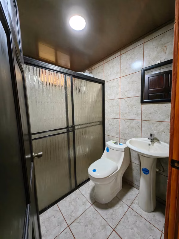 Casa estilo cabaña en Ciudad Colón, ideal para familias 2