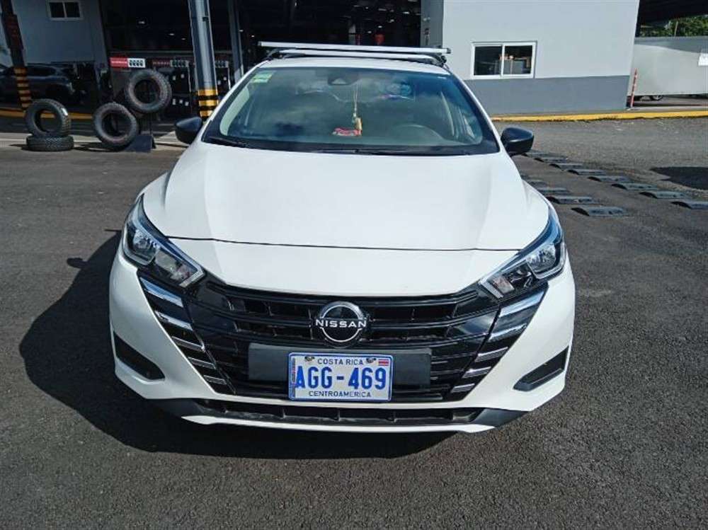2025 Nissan Versa - foto 4