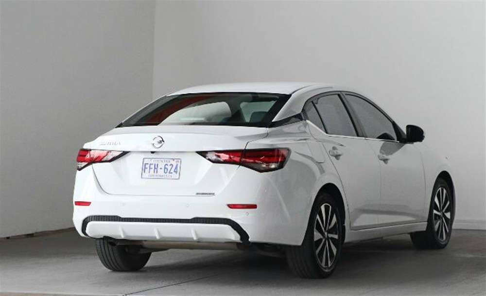 2023 Nissan Sentra - foto 4