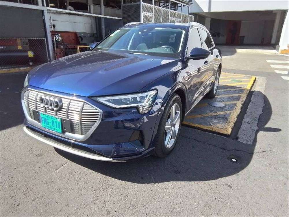 2022 Audi e-tron