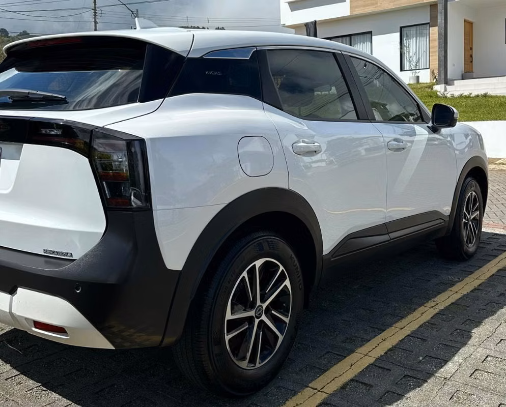 2026 Nissan Kicks - foto 4