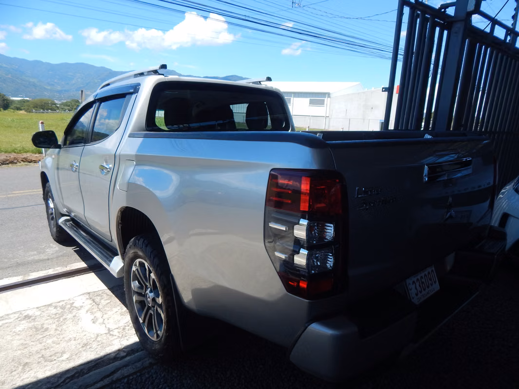 2023 Mitsubishi L200 - foto 4