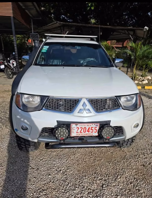 2007 Mitsubishi L200 - foto 1
