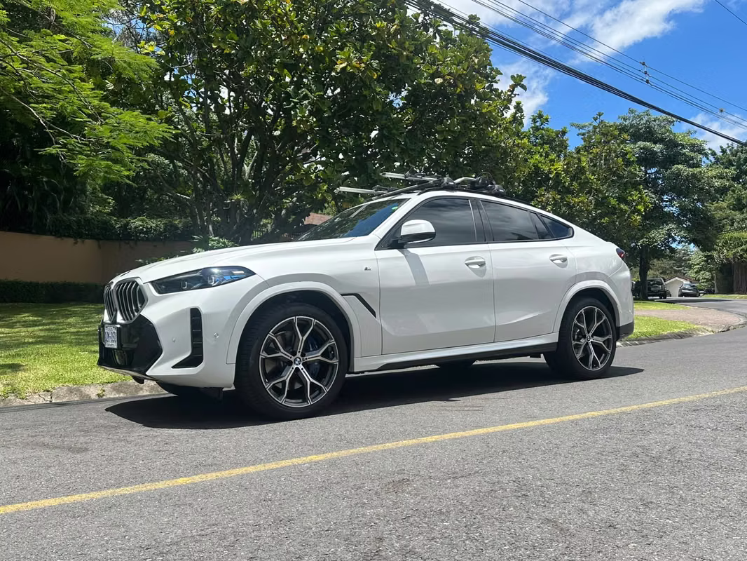 2024 BMW X6 - foto 2