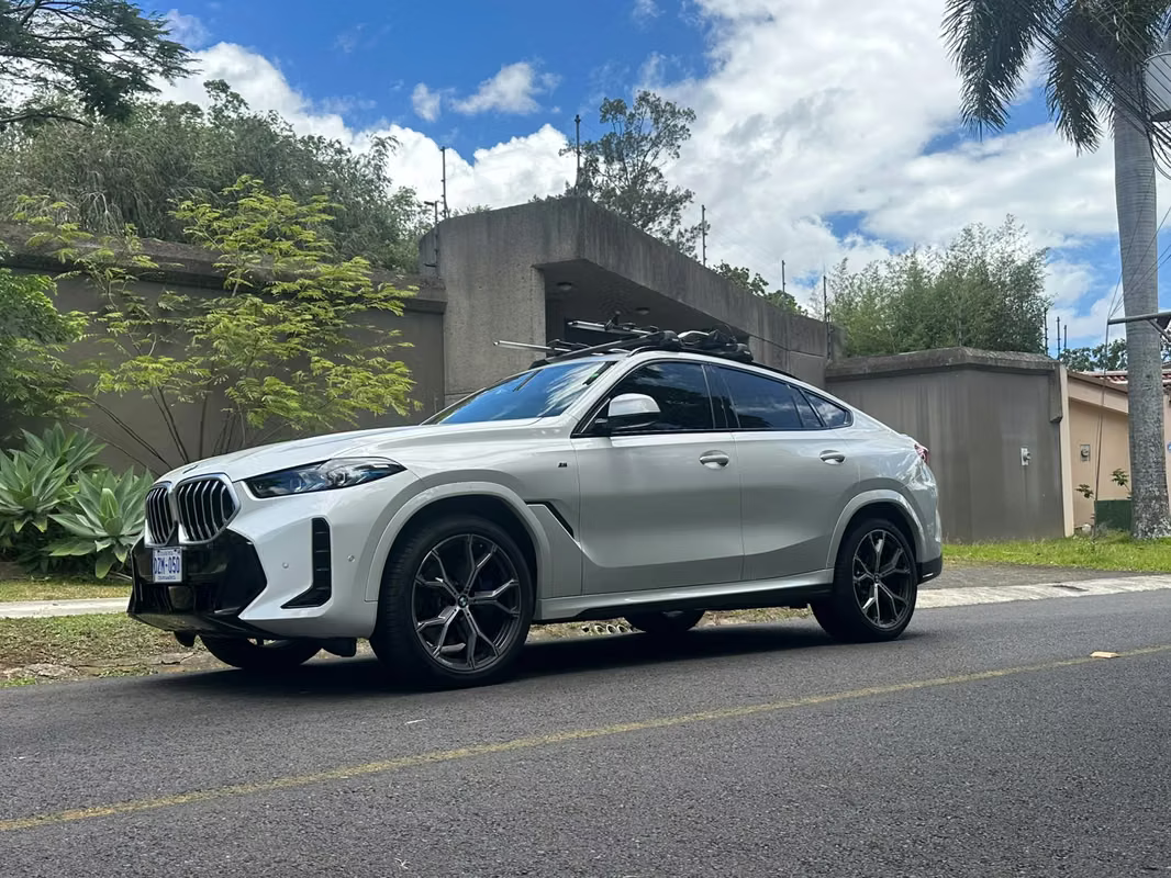 2024 BMW X6 - foto 1