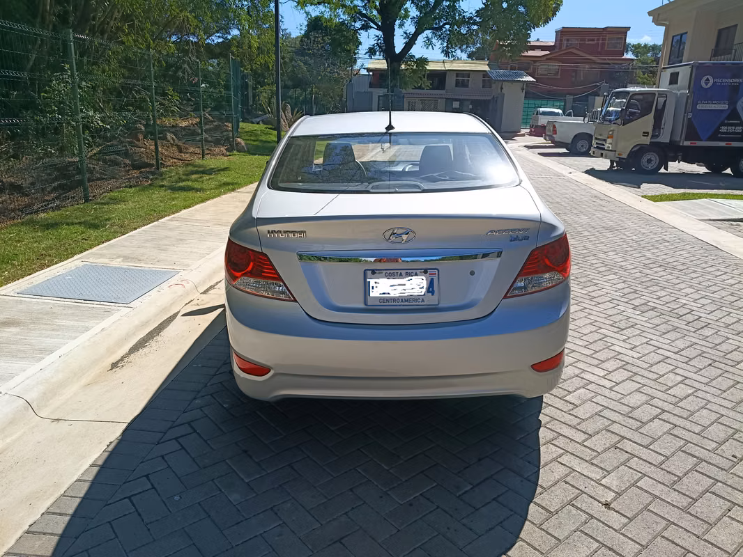 2013 Hyundai Accent - foto 3