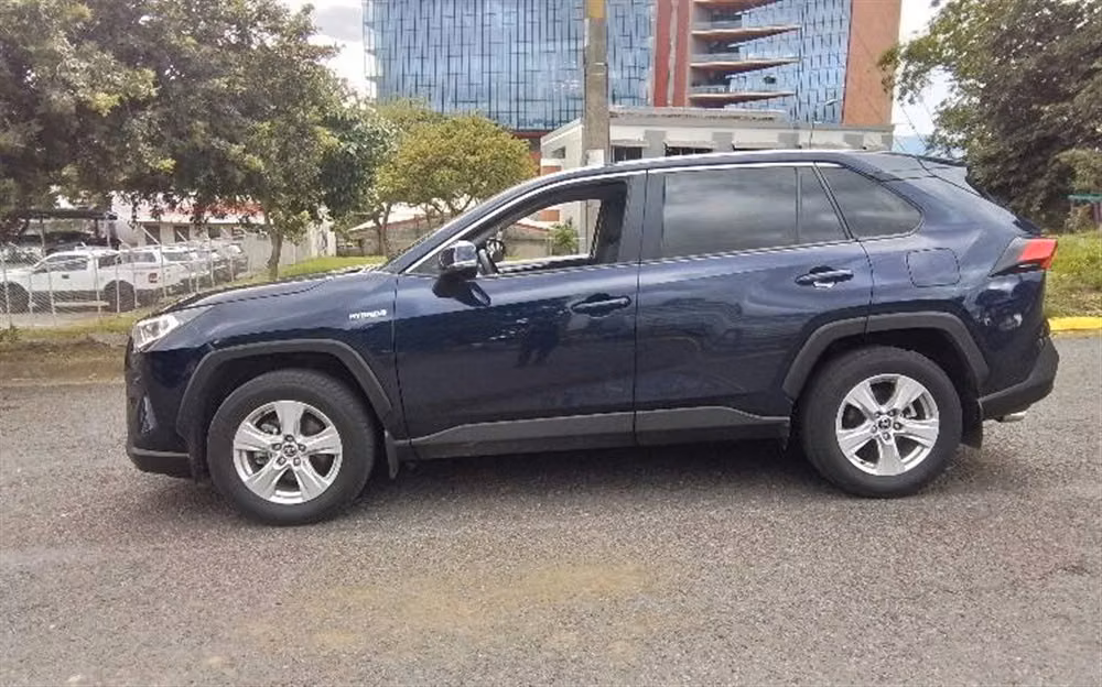 2021 Toyota RAV4 - foto 3