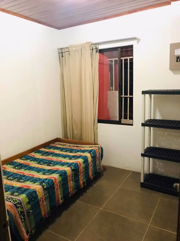 Habitaciones para estudiantes en Heredia cerca de la UNA 10