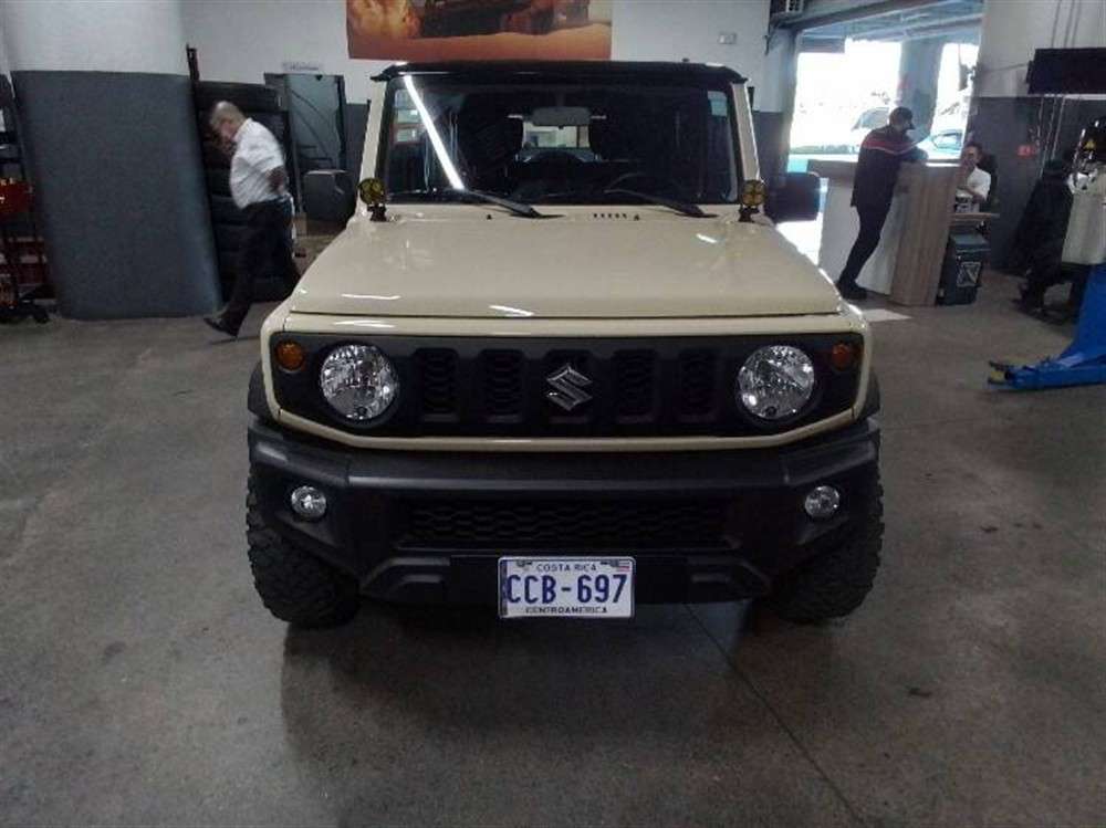 2025 Suzuki Jimny - foto 4