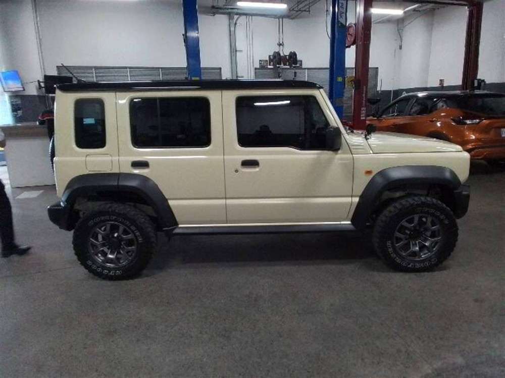 2025 Suzuki Jimny - foto 5
