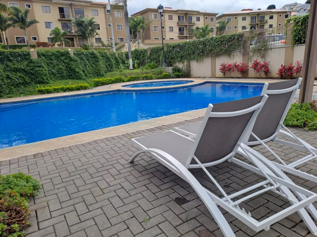 Apartamento en Condominio Torres del Sol en Tres Ríos 8
