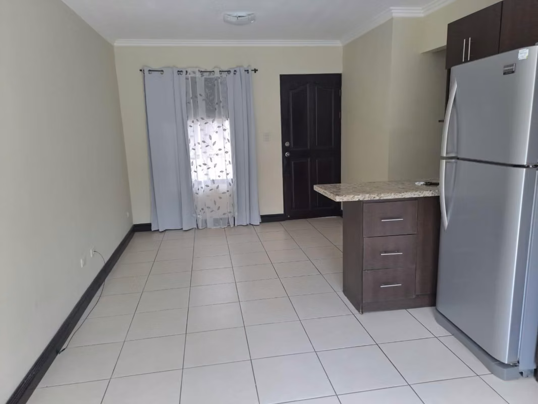 Apartamento en Condominio Torres del Sol en Tres Ríos 14