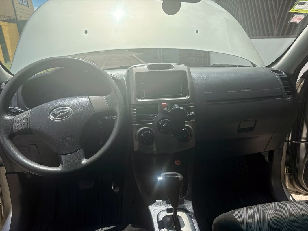 2015 Daihatsu Terios - foto 5