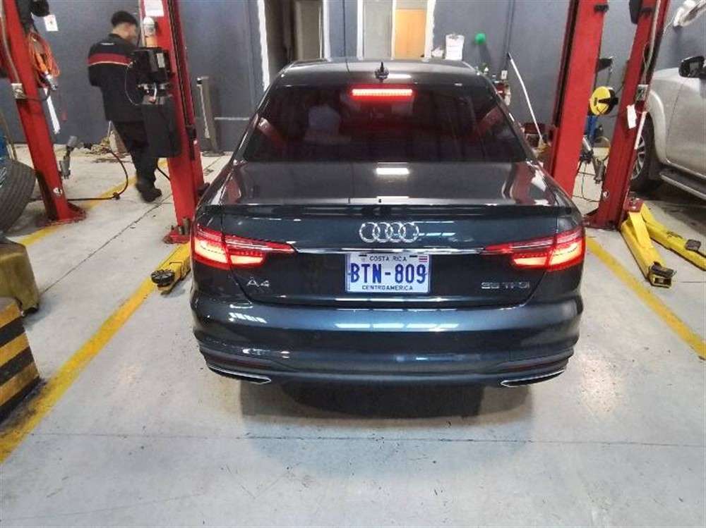 2020 Audi A4 - foto 2