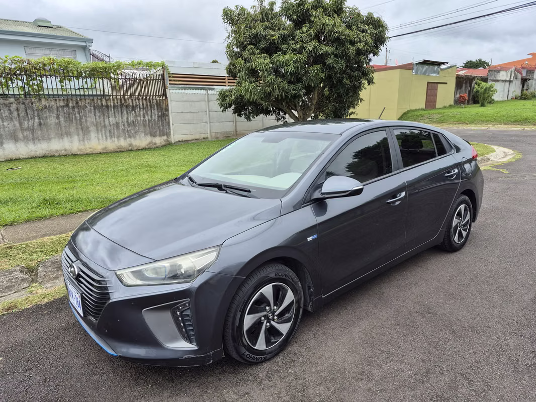 2017 Hyundai Ioniq - foto 3