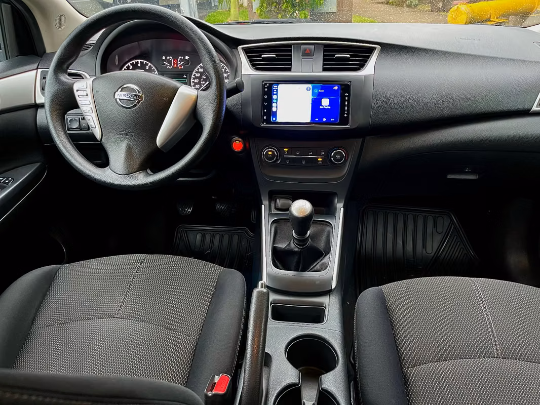 2017 Nissan Sentra - foto 2