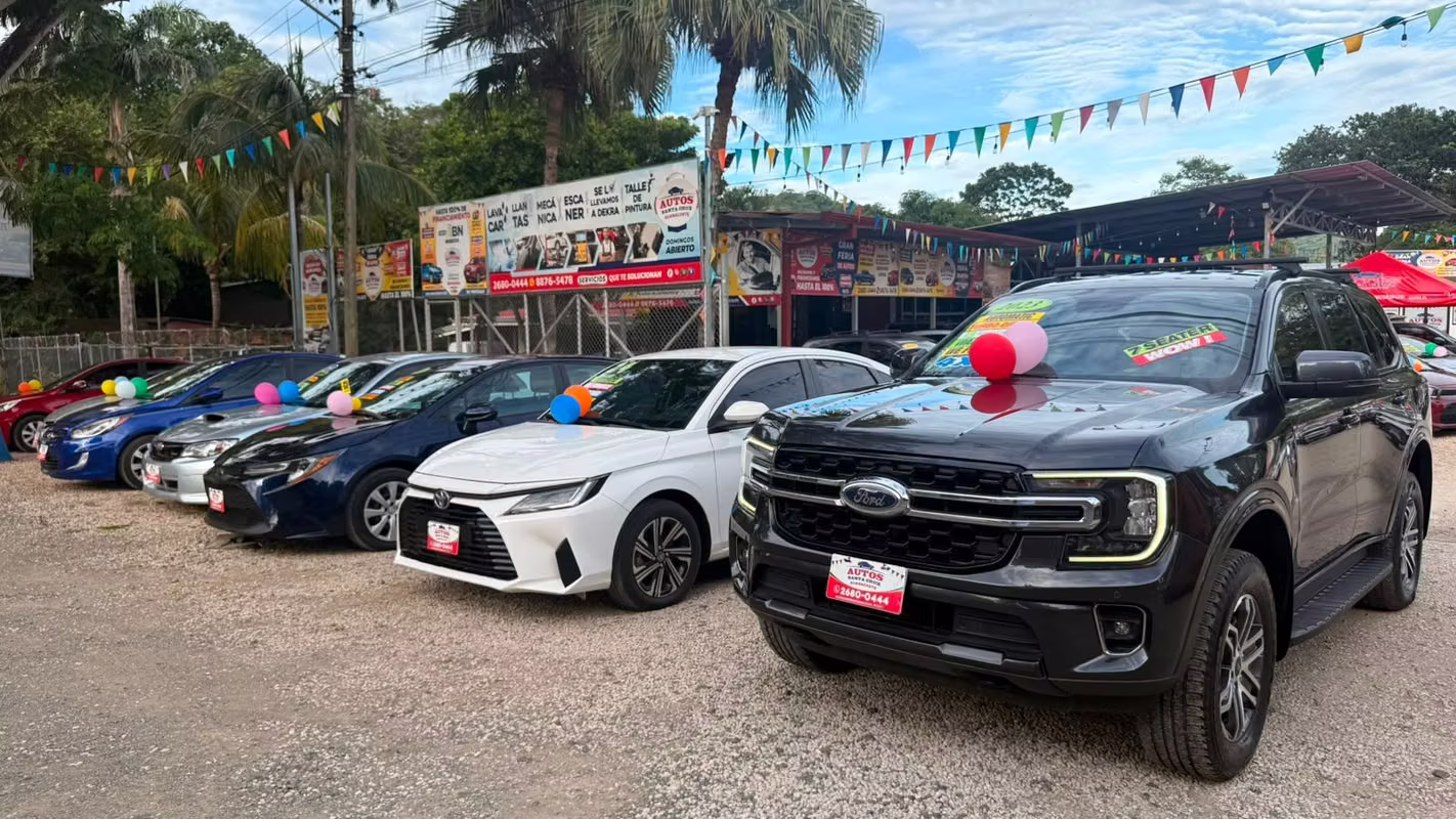 2023 Ford Everest - foto 2
